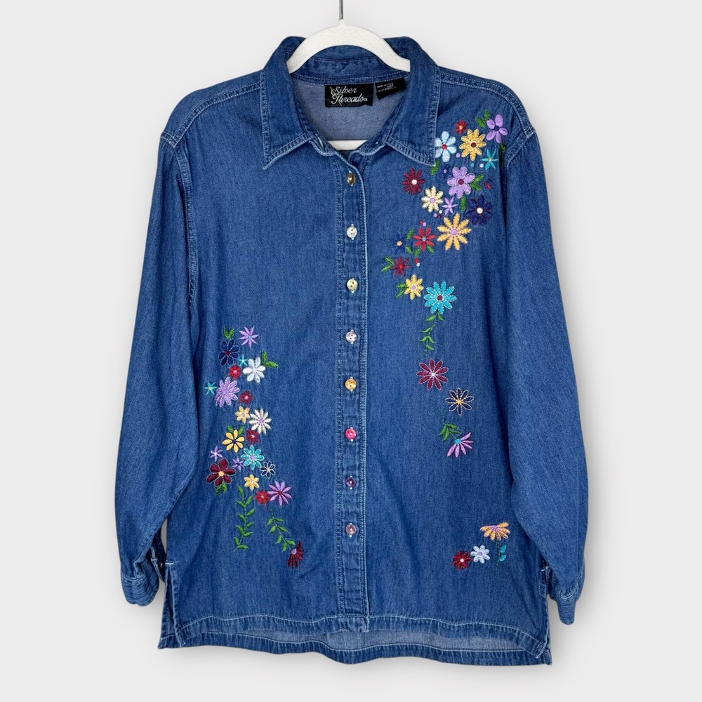 Vintage Silver Threads floral embroidered denim shirt M long sleeve jean shirt